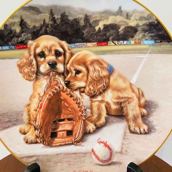 A J. Lamb signed decorative plate with two cocker spaniel puppies - Picture 3 of 4